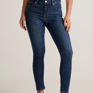 Quince Bella stretch skinny jeans 29/26 inseam
